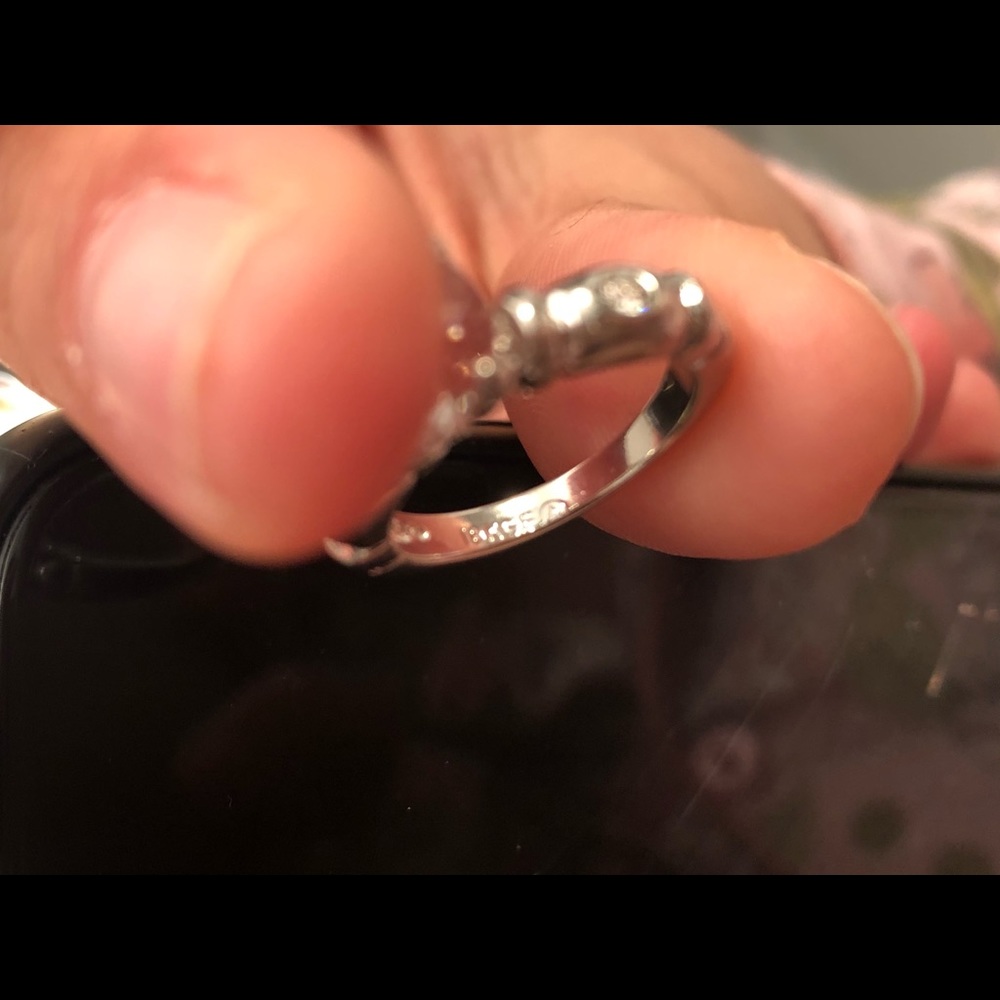 Ring 💍 - Picture 8 of 12